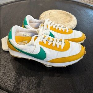 Nike White and Gold Sneakers with Green Details
